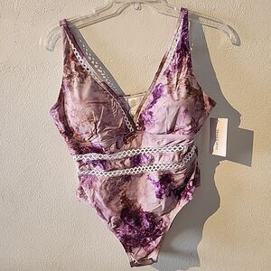 Elegant Purple Tie-Dye Swimsuit with Lace 2x